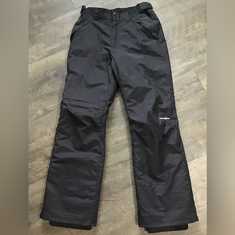 Outdoor gear men’s snow pants.Size M. EUC